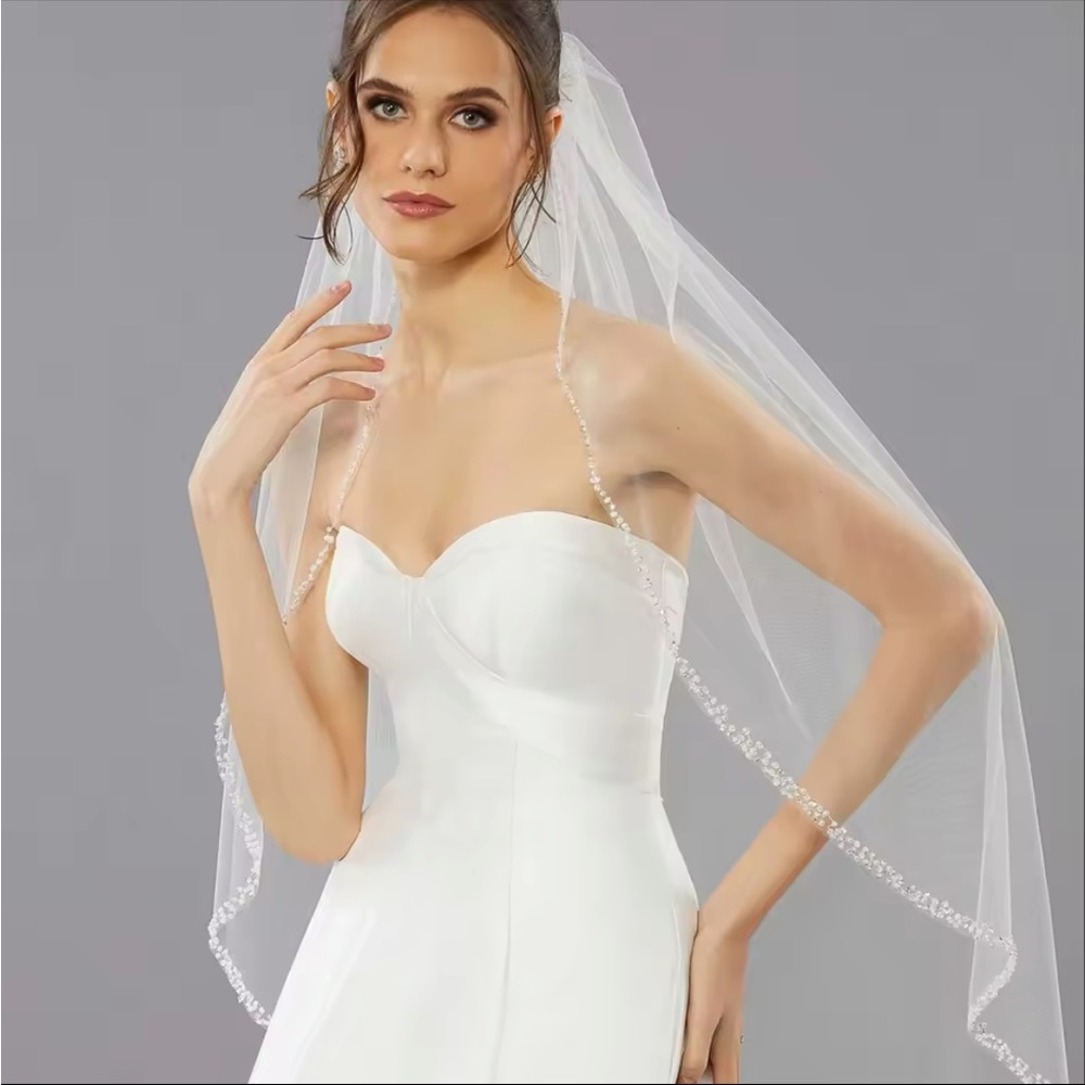 Sparkle Beaded Border Single Tier Cathedral Veil